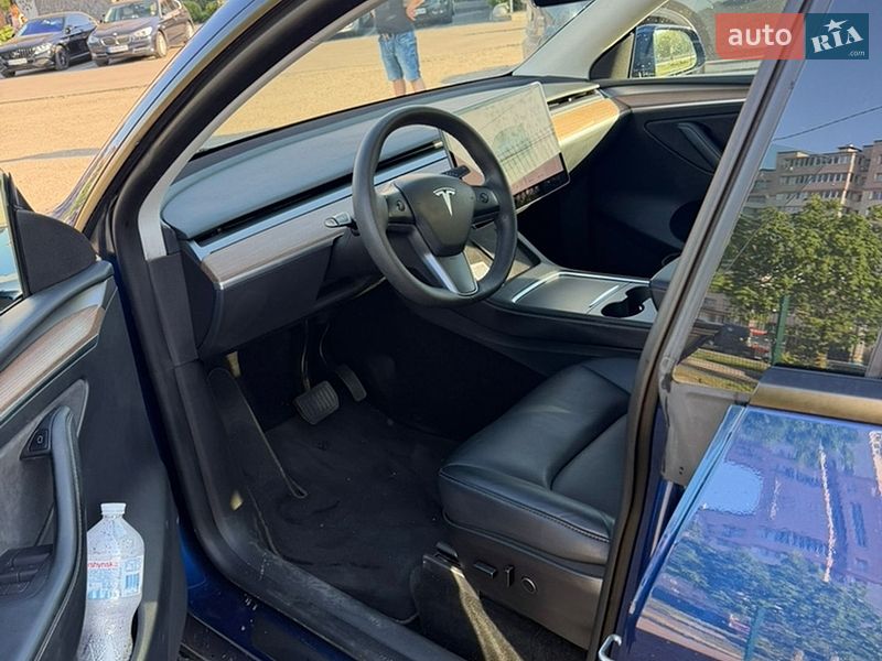 Внедорожник / Кроссовер Tesla Model Y 2022 в Киеве