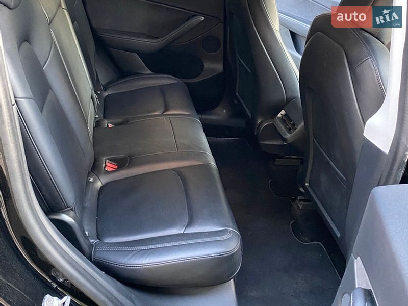 Позашляховик / Кросовер Tesla Model Y 2020 в Івано-Франківську