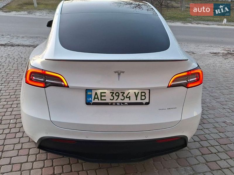 Внедорожник / Кроссовер Tesla Model Y 2021 в Днепре