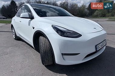 Внедорожник / Кроссовер Tesla Model Y 2023 в Львове