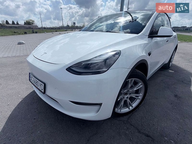 Внедорожник / Кроссовер Tesla Model Y 2023 в Львове
