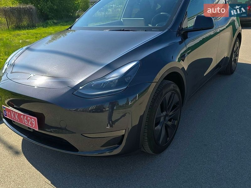 Внедорожник / Кроссовер Tesla Model Y 2024 в Броварах