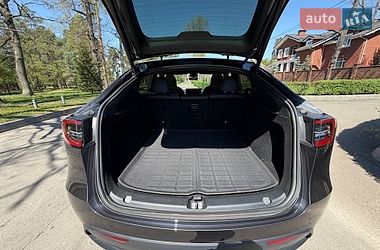 Позашляховик / Кросовер Tesla Model Y 2024 в Києві