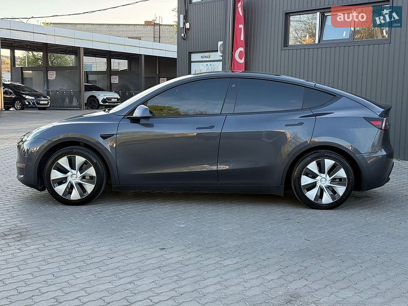 Внедорожник / Кроссовер Tesla Model Y 2021 в Львове