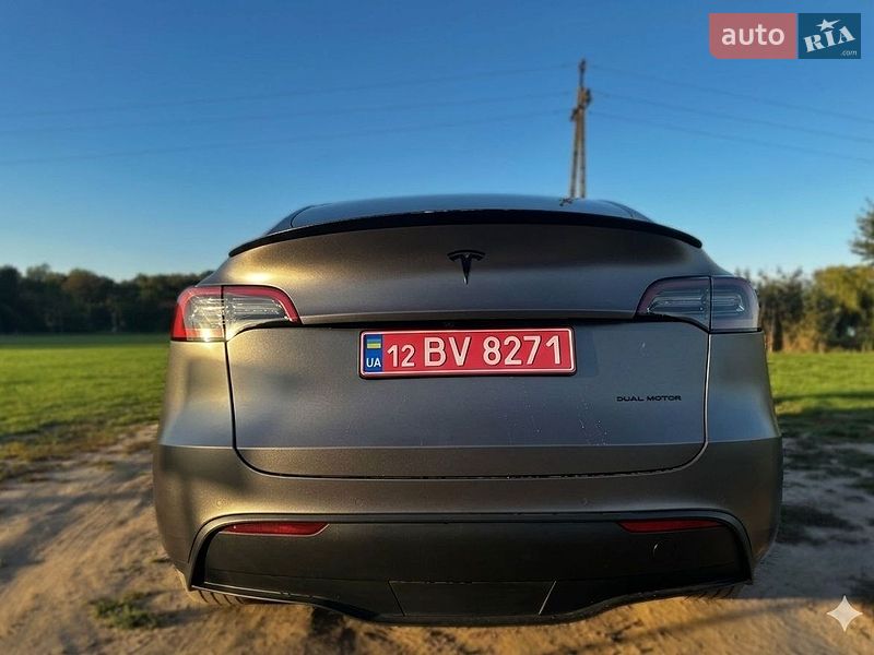 Внедорожник / Кроссовер Tesla Model Y 2021 в Львове