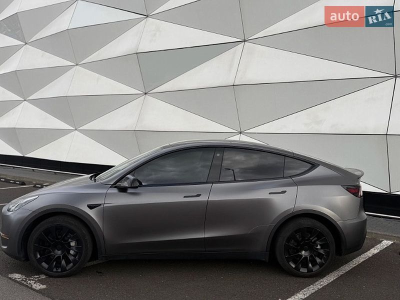 Внедорожник / Кроссовер Tesla Model Y 2021 в Львове