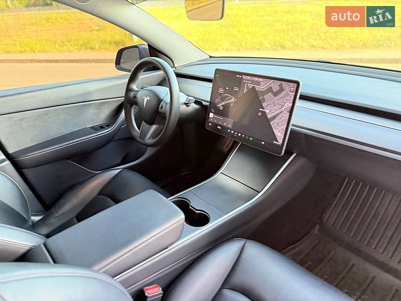 Позашляховик / Кросовер Tesla Model Y 2020 в Києві