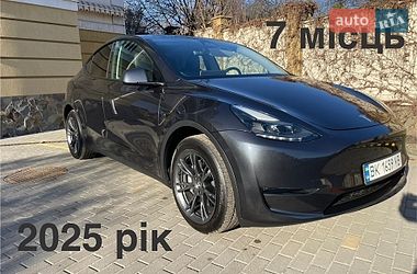 Позашляховик / Кросовер Tesla Model Y 2024 в Івано-Франківську