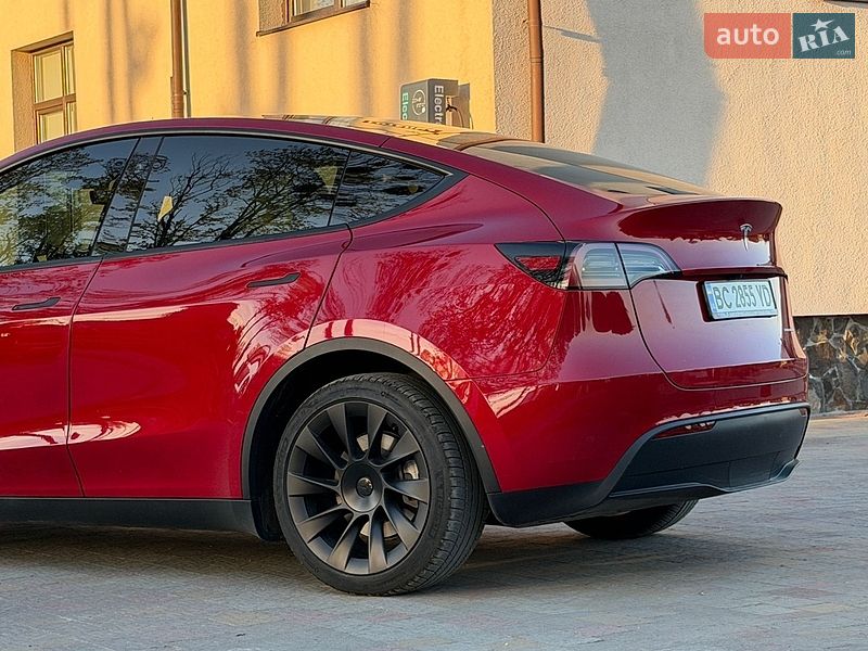 Внедорожник / Кроссовер Tesla Model Y 2023 в Стрые