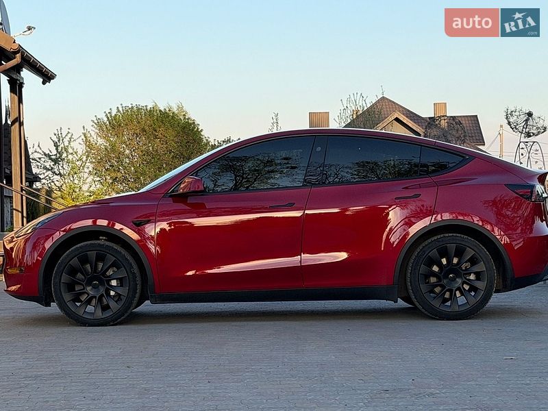 Внедорожник / Кроссовер Tesla Model Y 2023 в Стрые