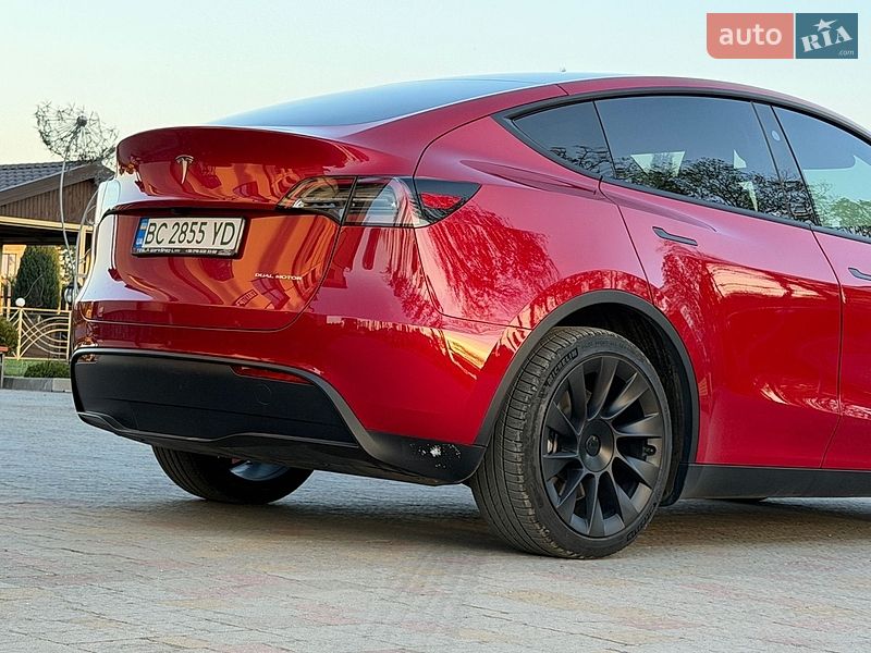 Внедорожник / Кроссовер Tesla Model Y 2023 в Стрые