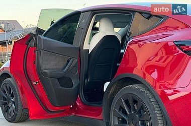 Внедорожник / Кроссовер Tesla Model Y 2023 в Стрые