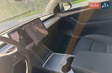 Внедорожник / Кроссовер Tesla Model Y 2024 в Львове