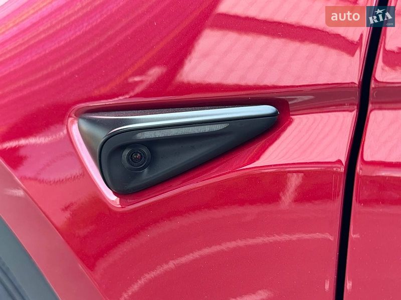 Позашляховик / Кросовер Tesla Model Y 2023 в Києві