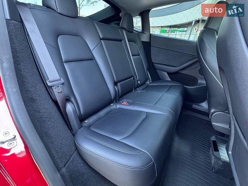 Позашляховик / Кросовер Tesla Model Y 2023 в Києві