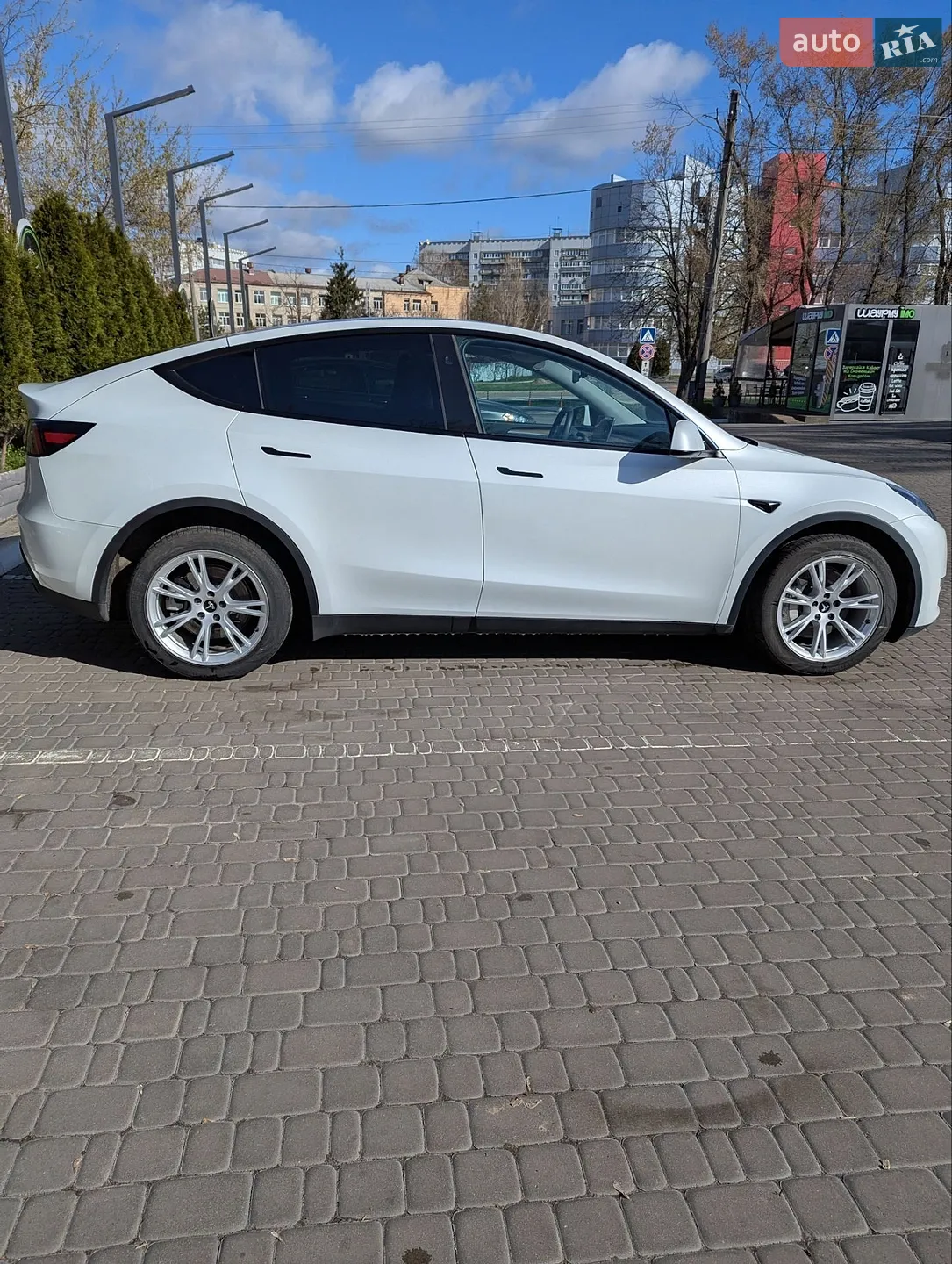 2023 Tesla Model Y - мініатюра 8