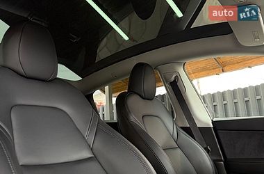 Позашляховик / Кросовер Tesla Model Y 2023 в Львові