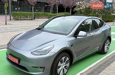 Позашляховик / Кросовер Tesla Model Y 2024 в Києві