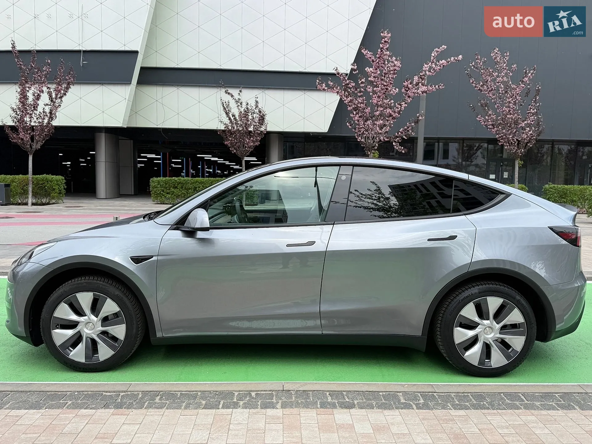 2024 Tesla Model Y - мініатюра 27