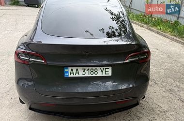 Внедорожник / Кроссовер Tesla Model Y 2022 в Киеве