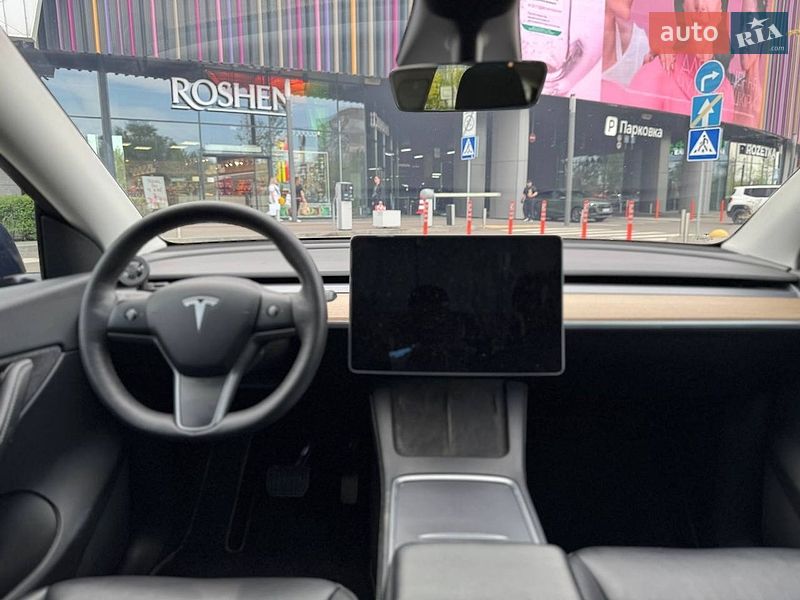 Внедорожник / Кроссовер Tesla Model Y 2021 в Киеве