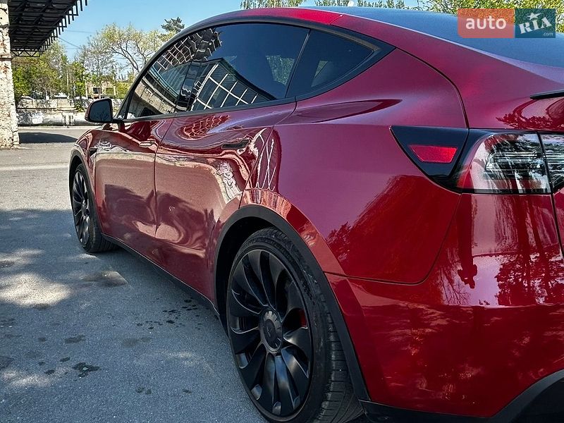 Внедорожник / Кроссовер Tesla Model Y 2023 в Днепре