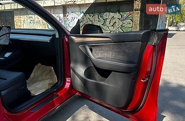 Внедорожник / Кроссовер Tesla Model Y 2023 в Днепре