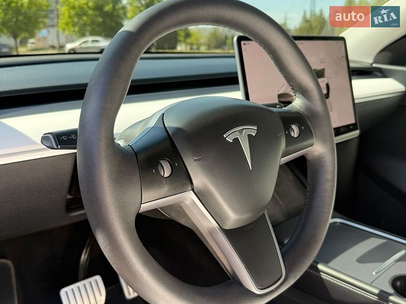 Внедорожник / Кроссовер Tesla Model Y 2022 в Кривом Роге