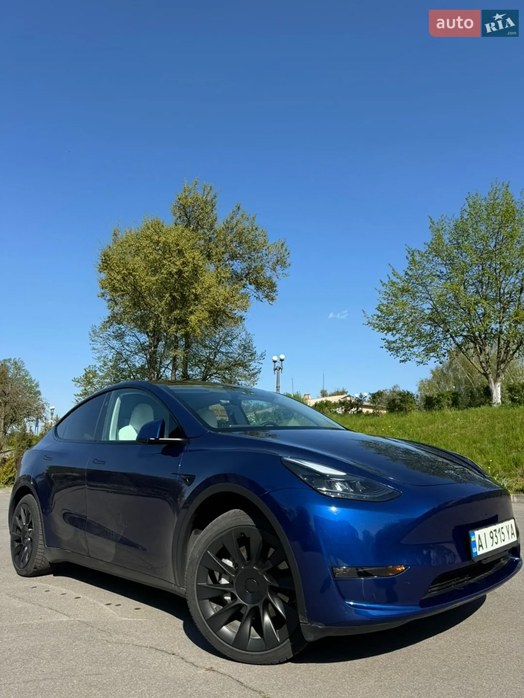 2025 Tesla Model Y - мініатюра 4