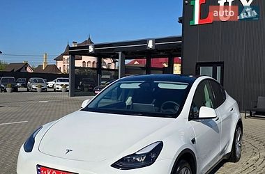 Позашляховик / Кросовер Tesla Model Y 2023 в Чернівцях