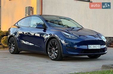 Внедорожник / Кроссовер Tesla Model Y 2024 в Стрые
