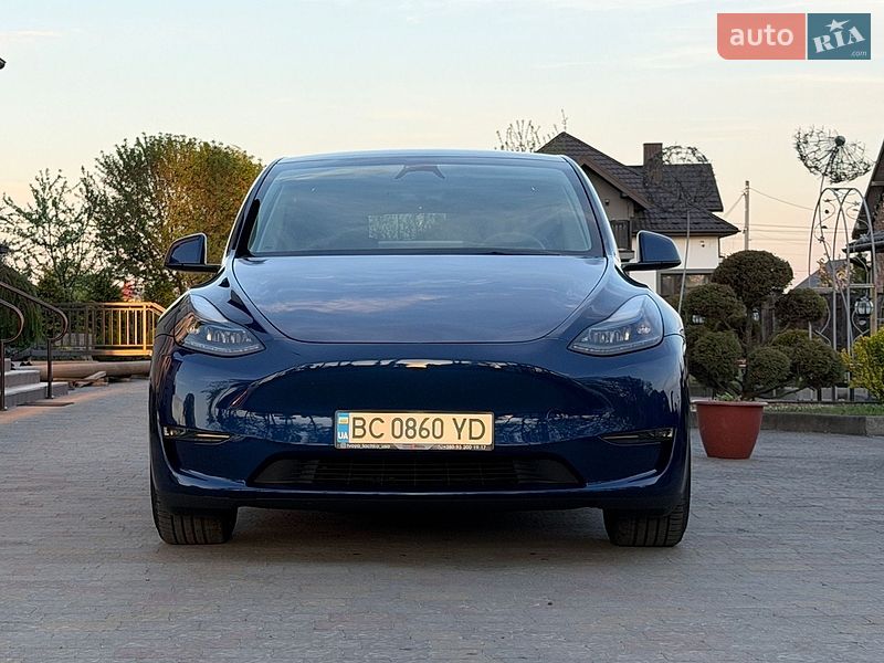 Внедорожник / Кроссовер Tesla Model Y 2024 в Стрые