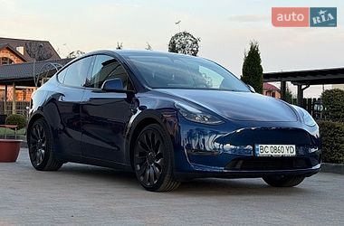 Внедорожник / Кроссовер Tesla Model Y 2024 в Стрые