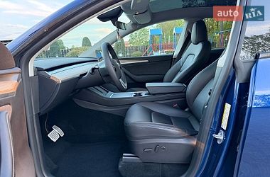 Внедорожник / Кроссовер Tesla Model Y 2024 в Стрые