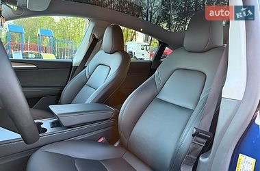 Внедорожник / Кроссовер Tesla Model Y 2024 в Стрые
