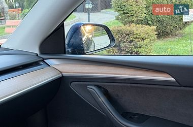 Внедорожник / Кроссовер Tesla Model Y 2024 в Стрые