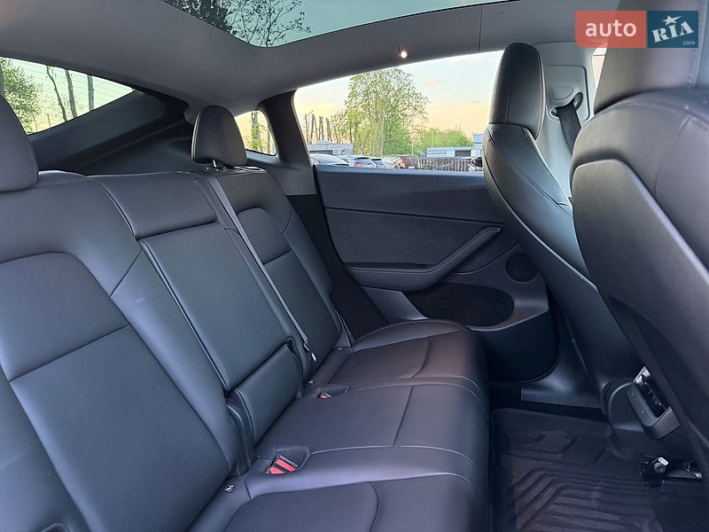 Внедорожник / Кроссовер Tesla Model Y 2024 в Стрые