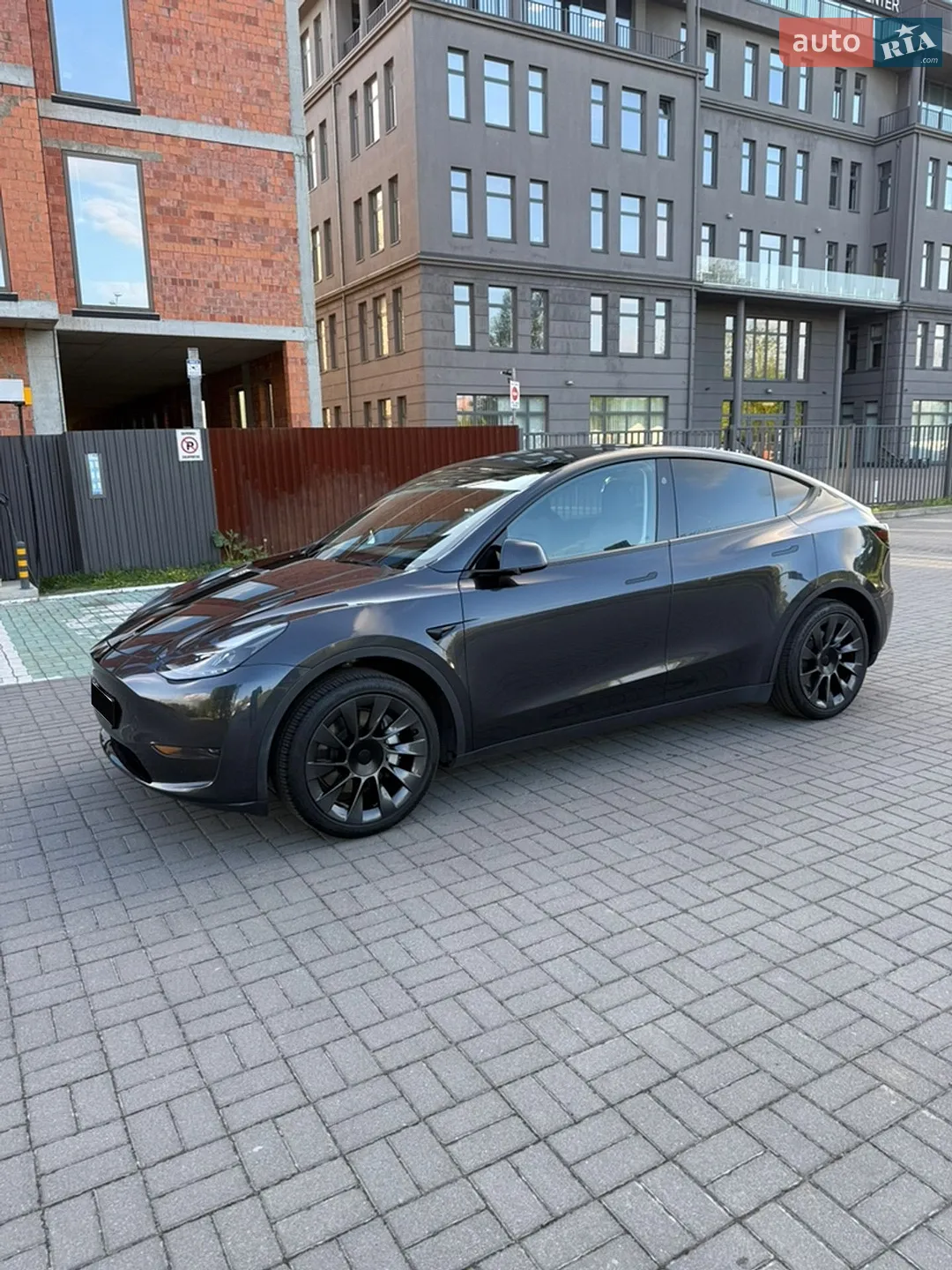 2024 Tesla Model Y - мініатюра 36