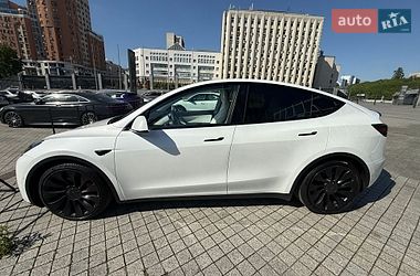 Внедорожник / Кроссовер Tesla Model Y 2022 в Киеве