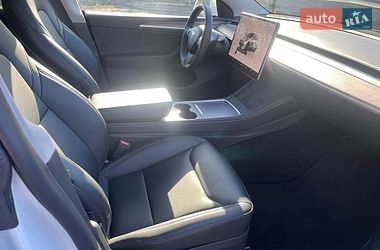 Внедорожник / Кроссовер Tesla Model Y 2024 в Ровно