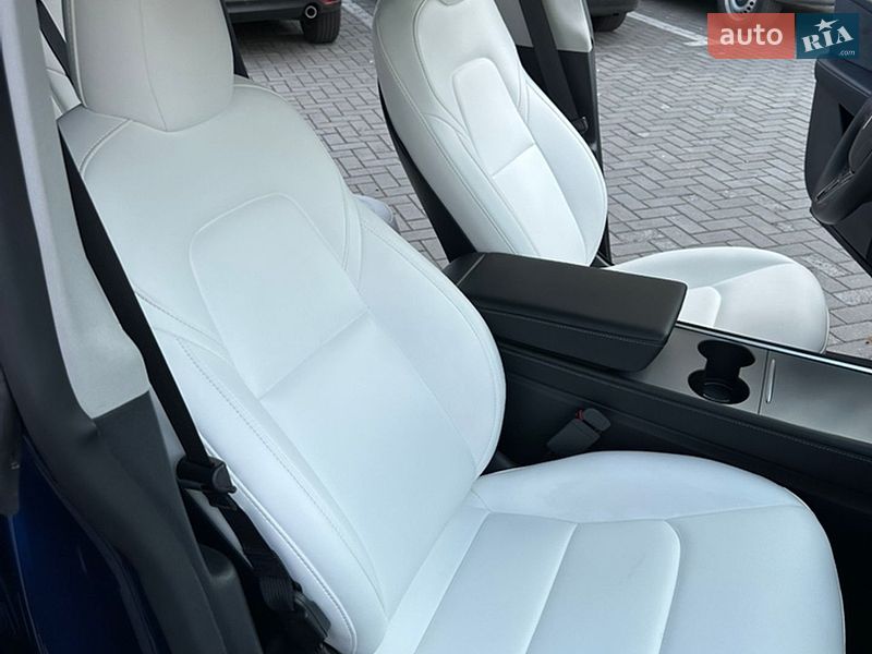 Внедорожник / Кроссовер Tesla Model Y 2022 в Кременчуге