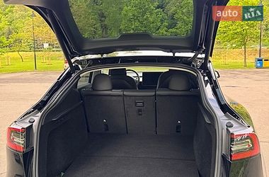 Внедорожник / Кроссовер Tesla Model Y 2024 в Киеве