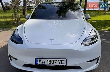 Внедорожник / Кроссовер Tesla Model Y 2025 в Киеве