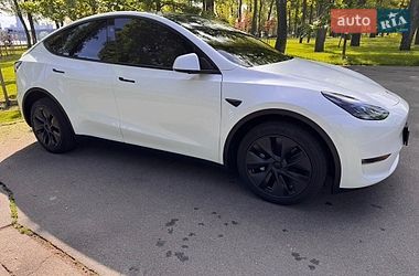 Внедорожник / Кроссовер Tesla Model Y 2025 в Киеве