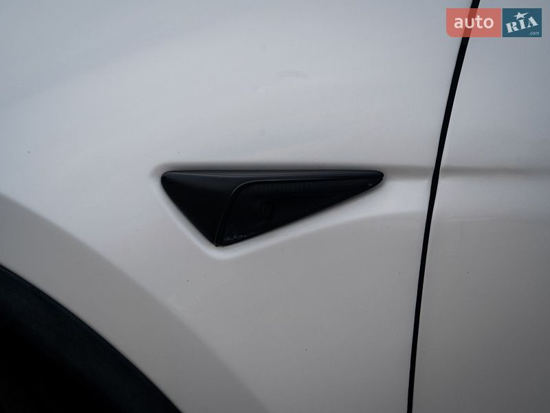 Внедорожник / Кроссовер Tesla Model Y 2020 в Хмельницком