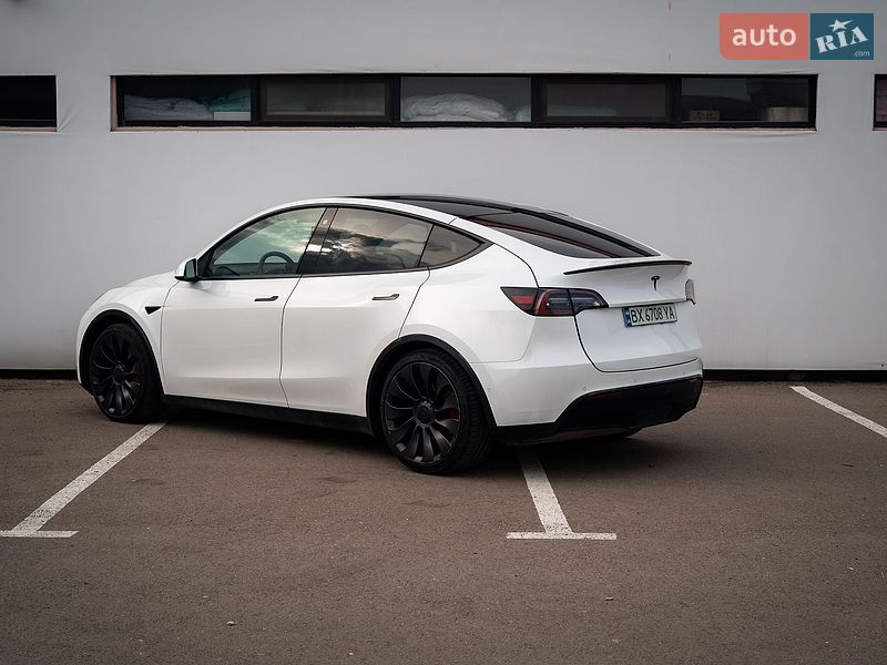 Внедорожник / Кроссовер Tesla Model Y 2020 в Хмельницком