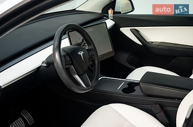 Внедорожник / Кроссовер Tesla Model Y 2020 в Хмельницком
