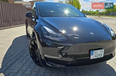 Внедорожник / Кроссовер Tesla Model Y 2023 в Луцке