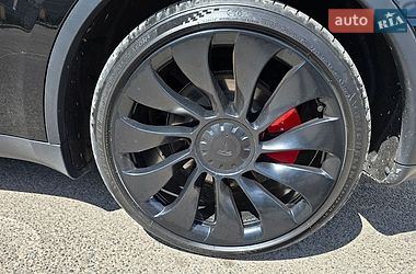 Внедорожник / Кроссовер Tesla Model Y 2023 в Луцке