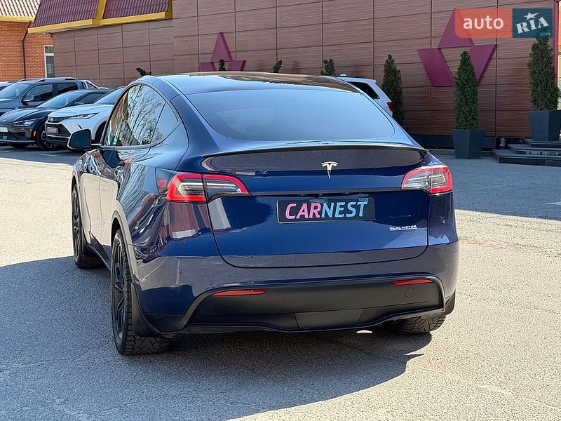 Внедорожник / Кроссовер Tesla Model Y 2022 в Киеве